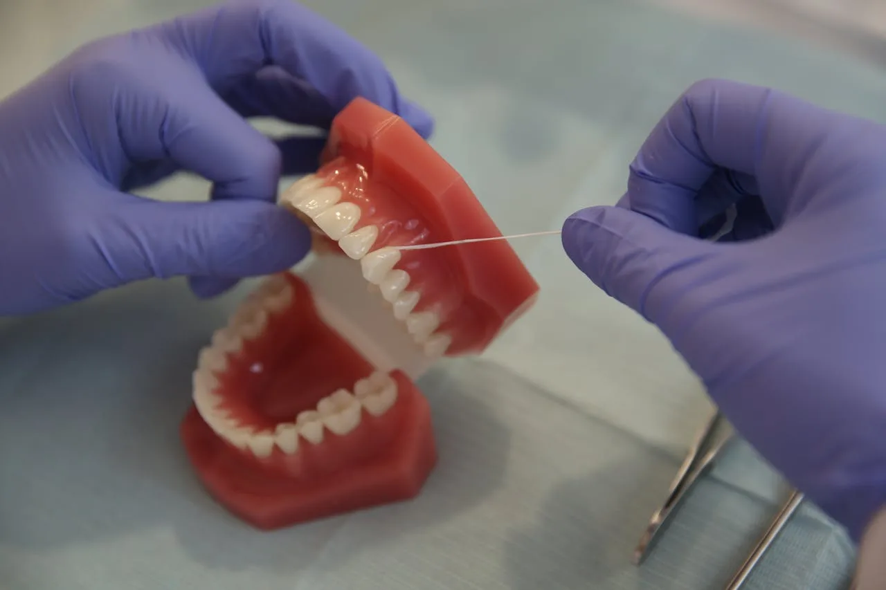 cum se foloseste ata dentară